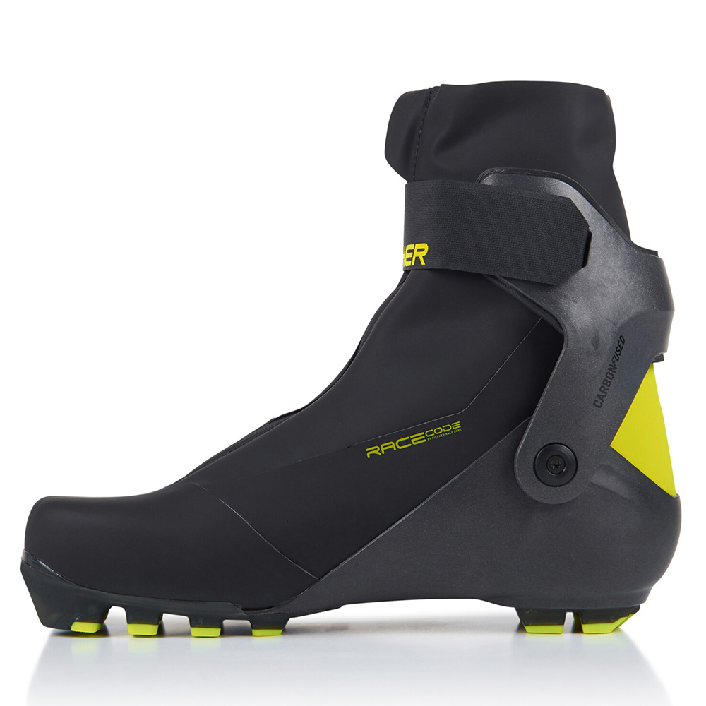 Лыжные ботинки FISCHER CARBONLITE SKATE