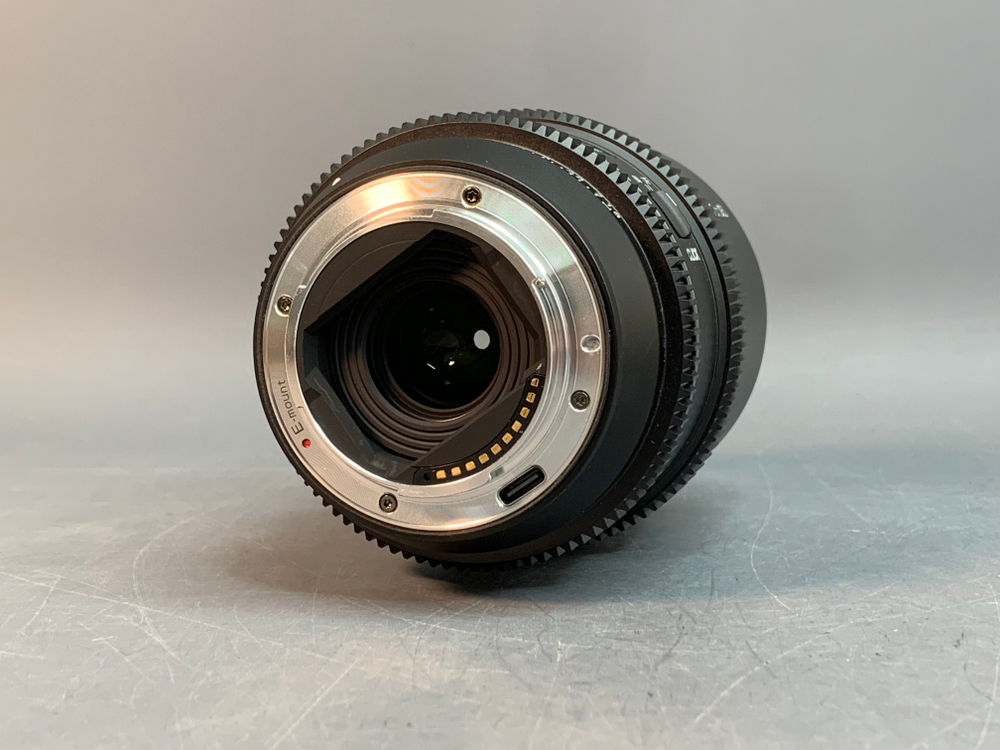 Sirui 40mm T1.8 1.33x S35 AF Anamorphic Sony E