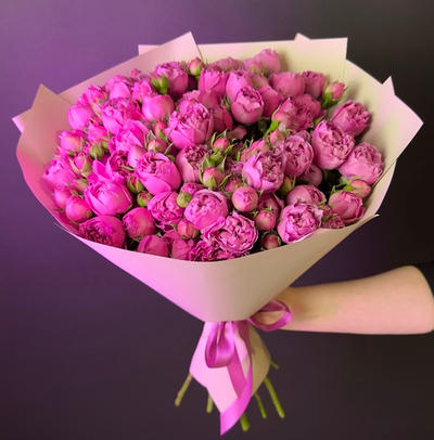 Flower bouquet of 11 peony Bush  roses Misty Bubbles