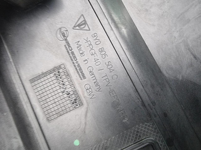 Кожух замка капота Porsche Cayenne 3 PO536 (17-23)