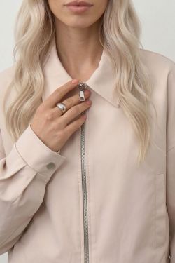 Куртка с воротом укороченная жемчужного цвета