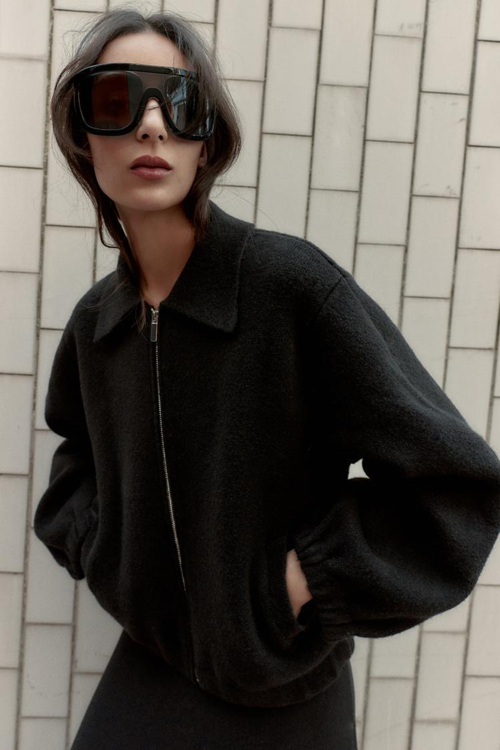 ZARA ТРИКОТАЖНЫЙ БОМБЕР НА МОЛНИИ, ЧЕРНЫЙ