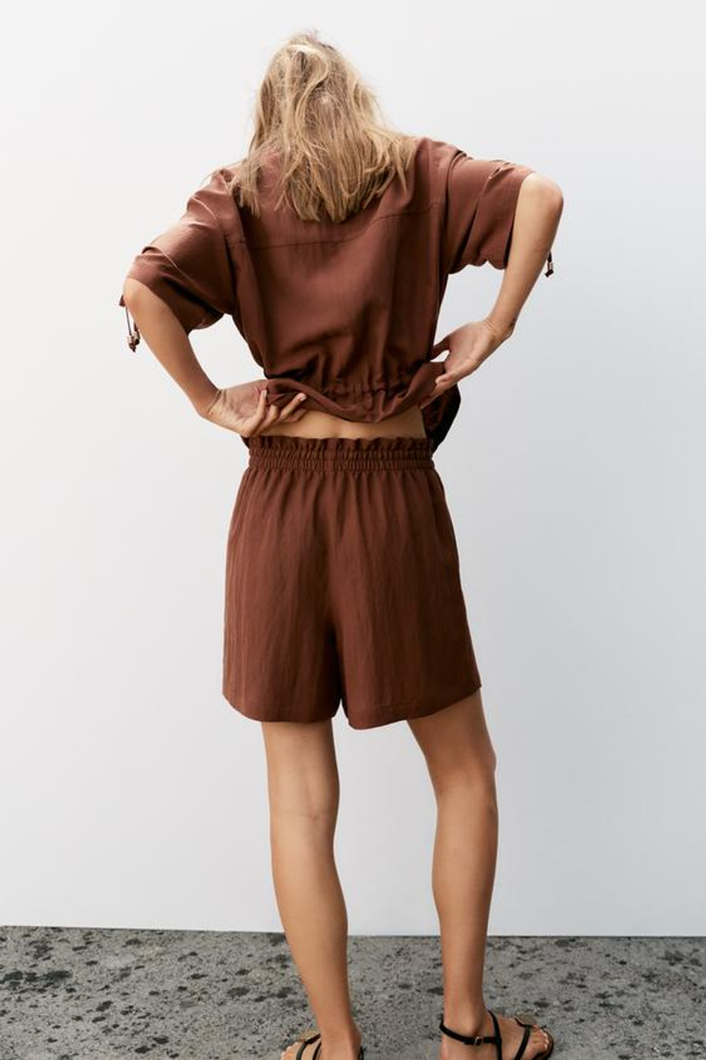 ZARA ШОРТЫ С ЭЛАСТИЧНЫМ ПОЯСОМ, ТЕМНЫЙ ЧЕРЕПИЧНЫЙ