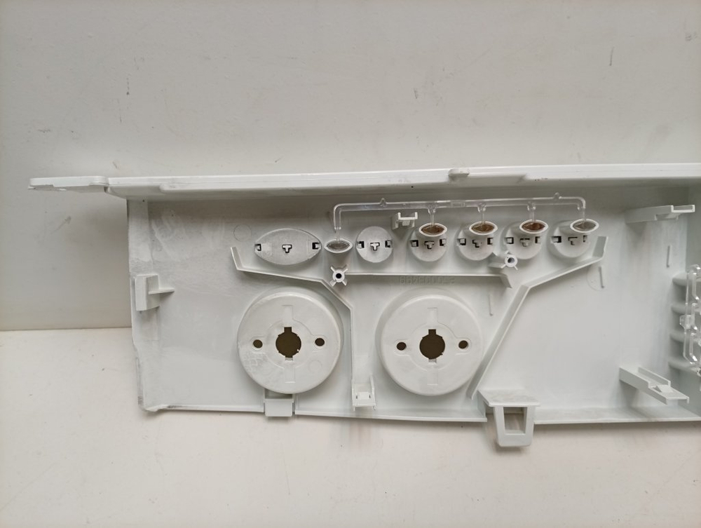 WISL82 кт57 Лицевая панель для стиральной машины Indesit 250003499 б/у