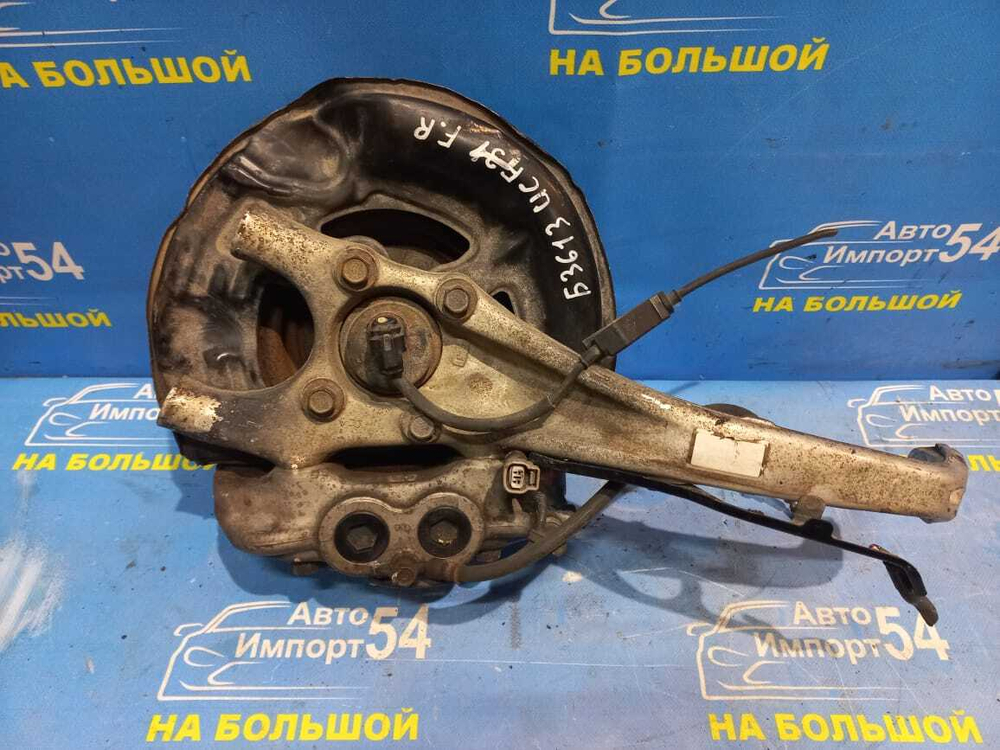 Ступица передняя правая TOYOTA CELSIOR 2000–2006