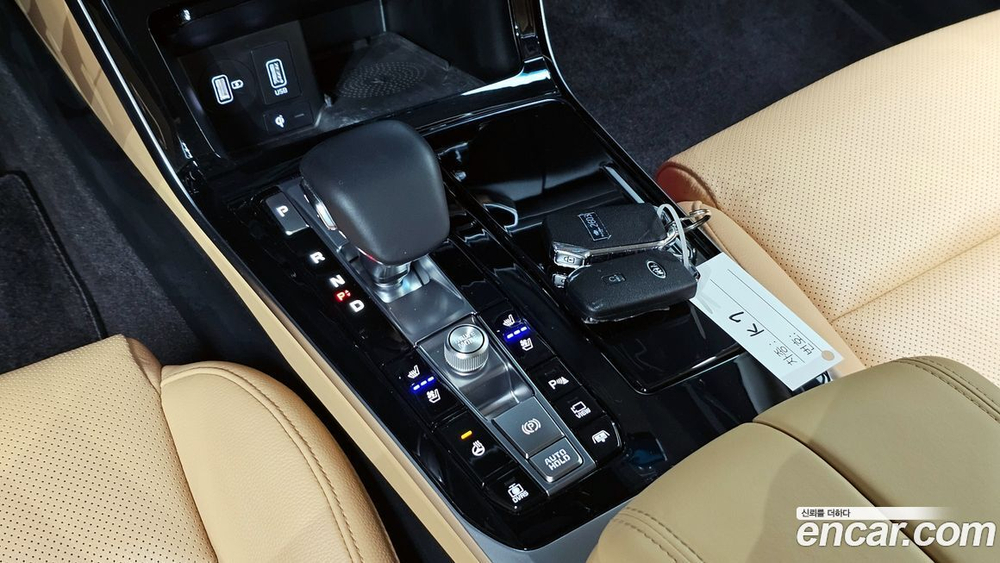 Kia K7 (Cadenza) Premier 2.5 GDI Noblesse (10.2019)