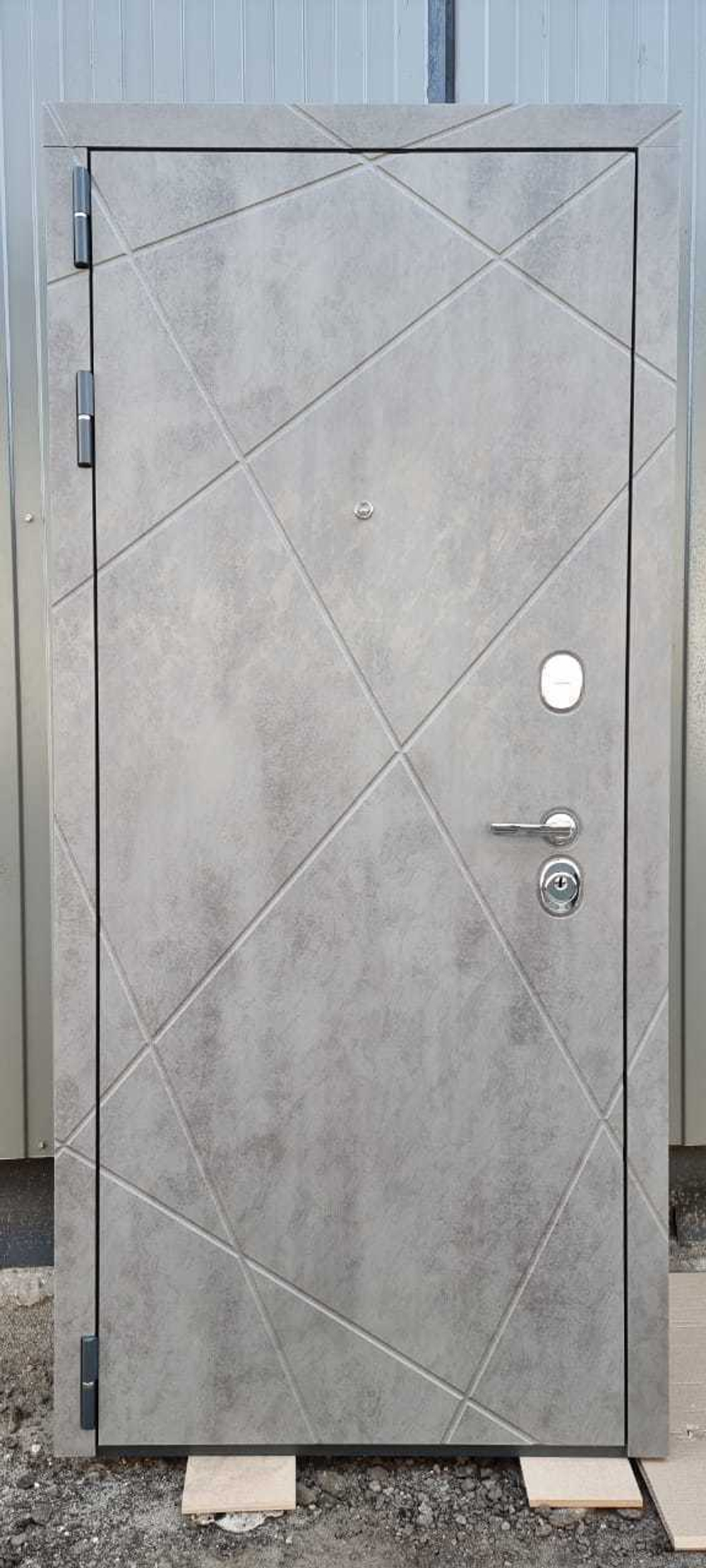 Входная металлическая дверь RеX (РЕКС) Дуэт Б Бетон темный / ФЛ- 117 Силк сноу