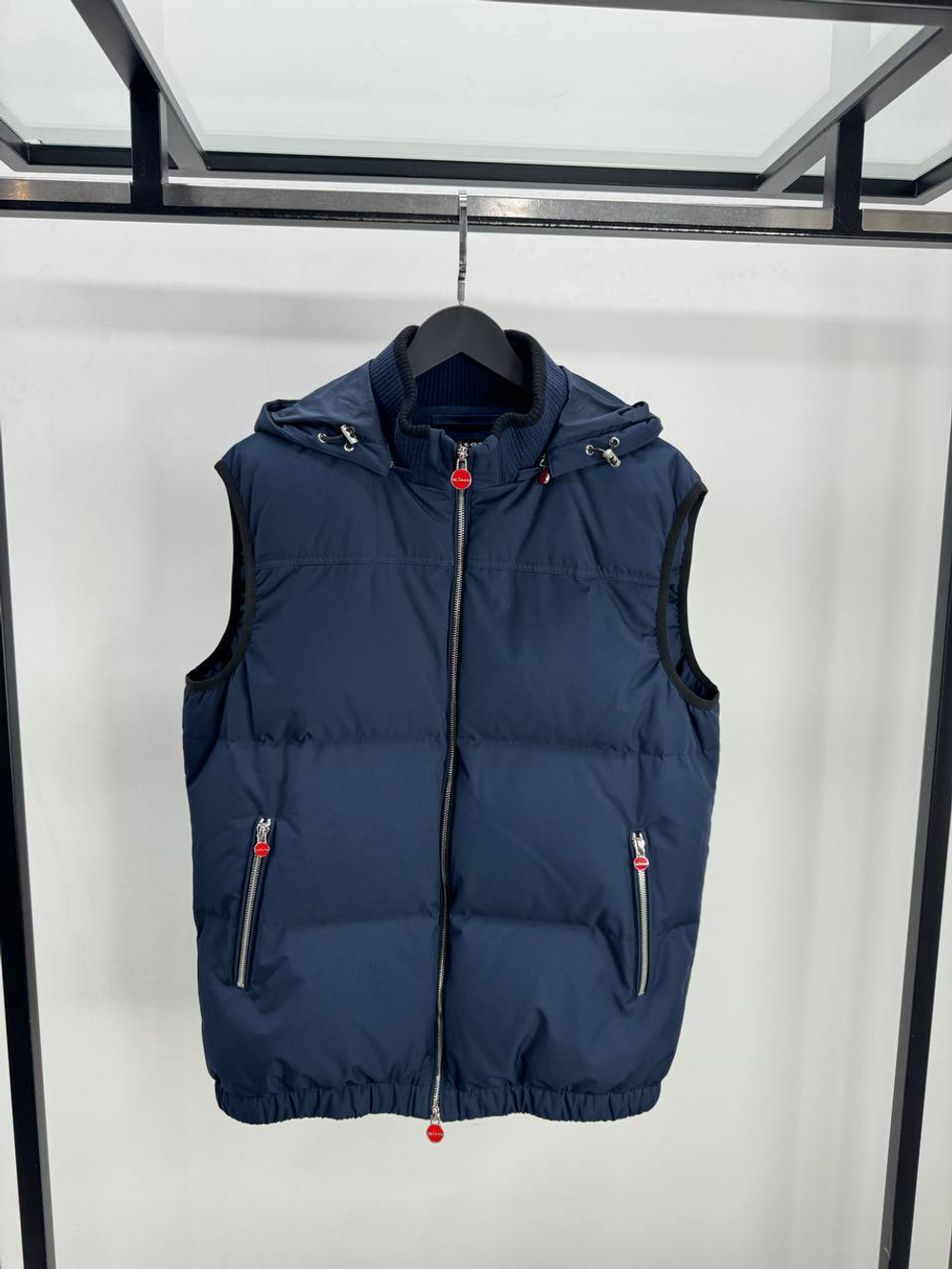 Безрукавка Kiton