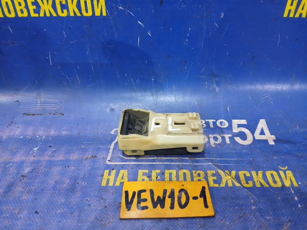 Ручка двери передней левой салонная NISSAN AVENIR 1997