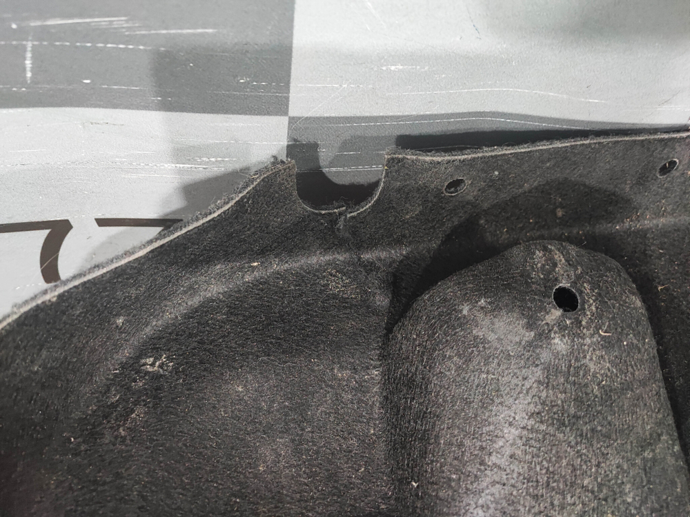 Обшивка крышки багажника BMW 5-Series (E60) 03-10 Б/У Оригинал 51497169470