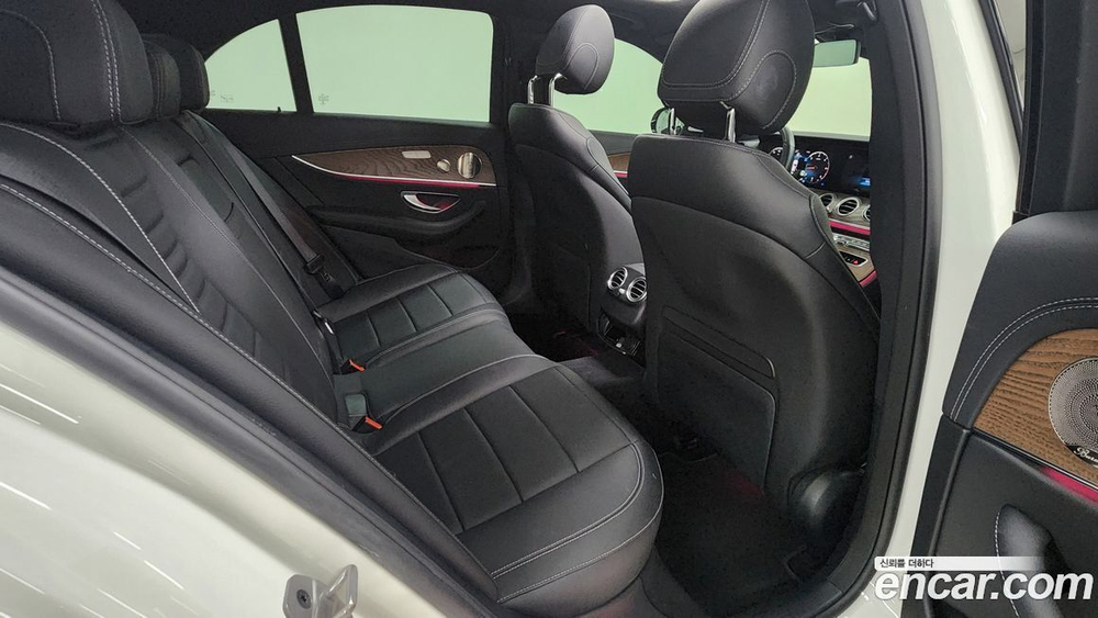 Mercedes-Benz E-Class W213 E220d 4MATIC Exclusive (01.2022)