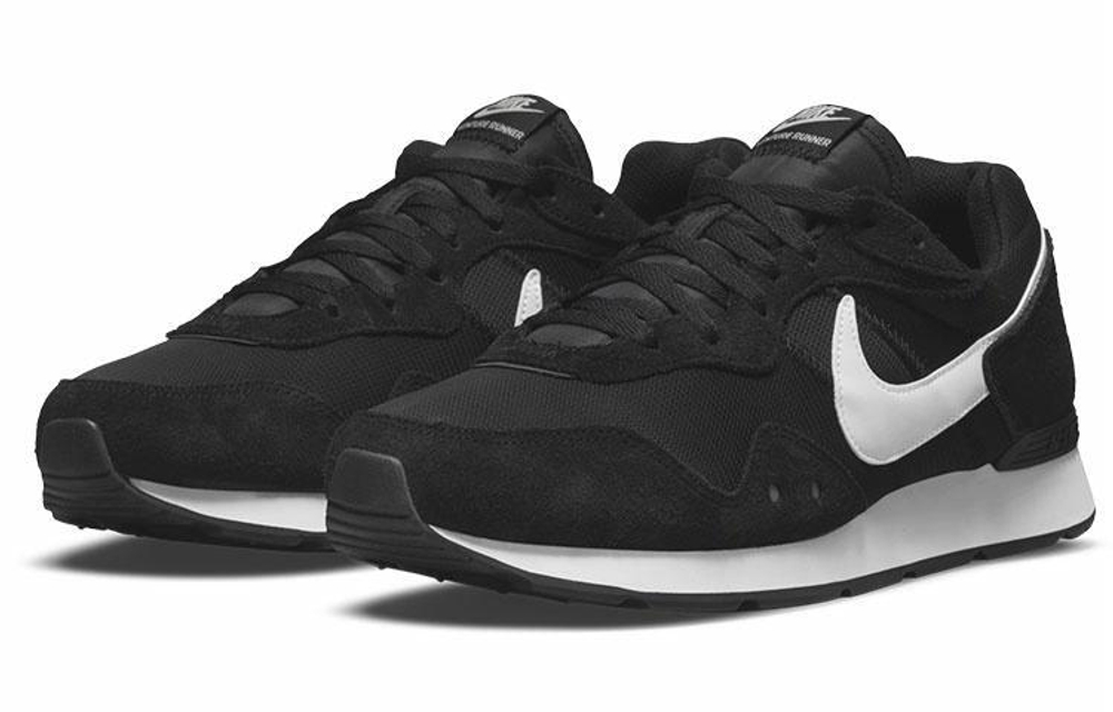 Кроссовки Nike Venture Runner