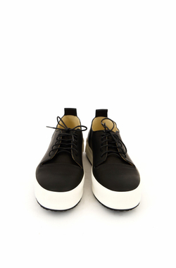 LOWTOP Black + White