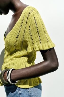 ZARA КАРДИГАН С ВОЛАНАМИ И ПЕРФОРАЦИЕЙ, ЗЕЛЕНЫЙ