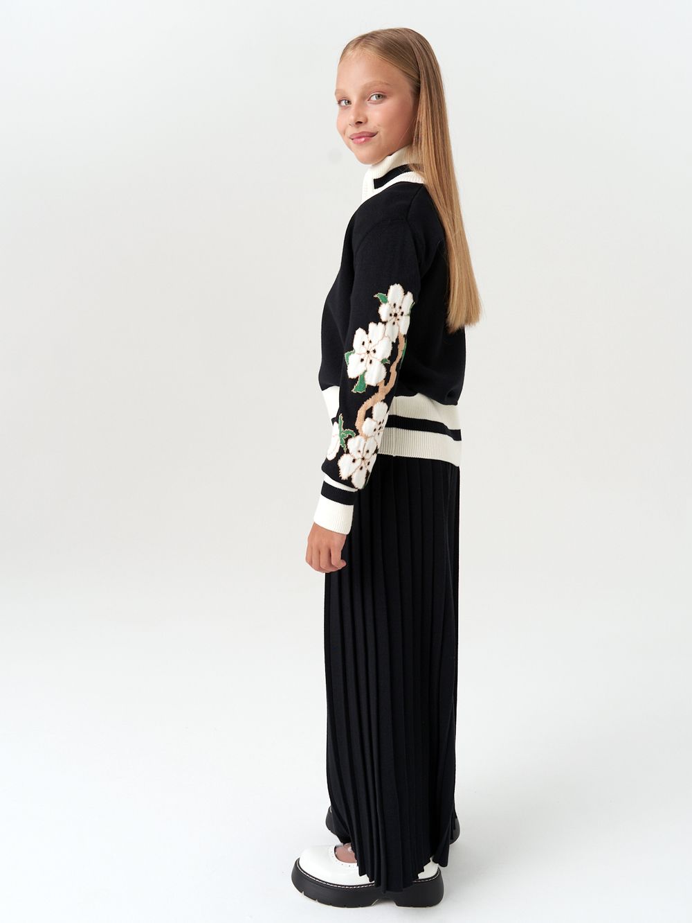 Кардиган для девочки на молнии в школу AT1070 черный