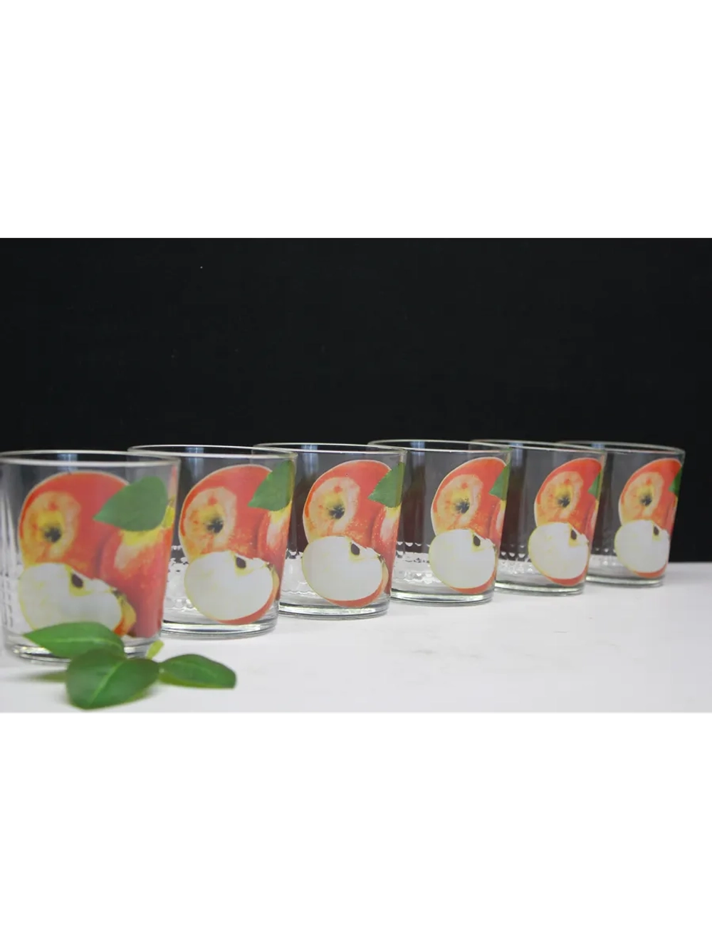 Стакан для напитков сока и воды