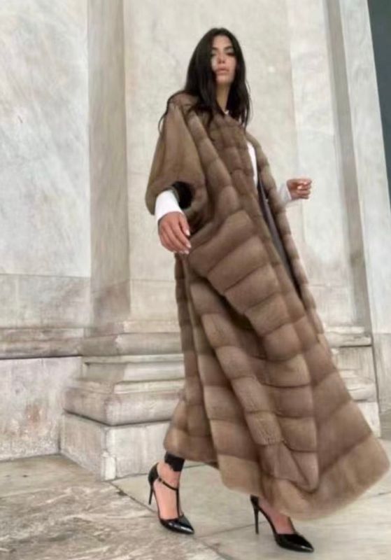 Шуба oversize с рукавом 7/8