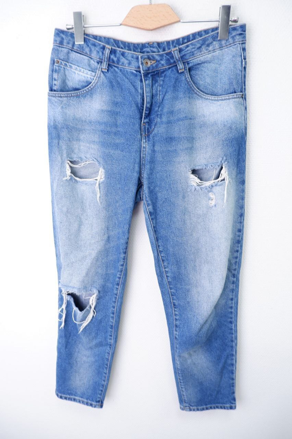 Джинсы Benetton с разрезами 46 размер