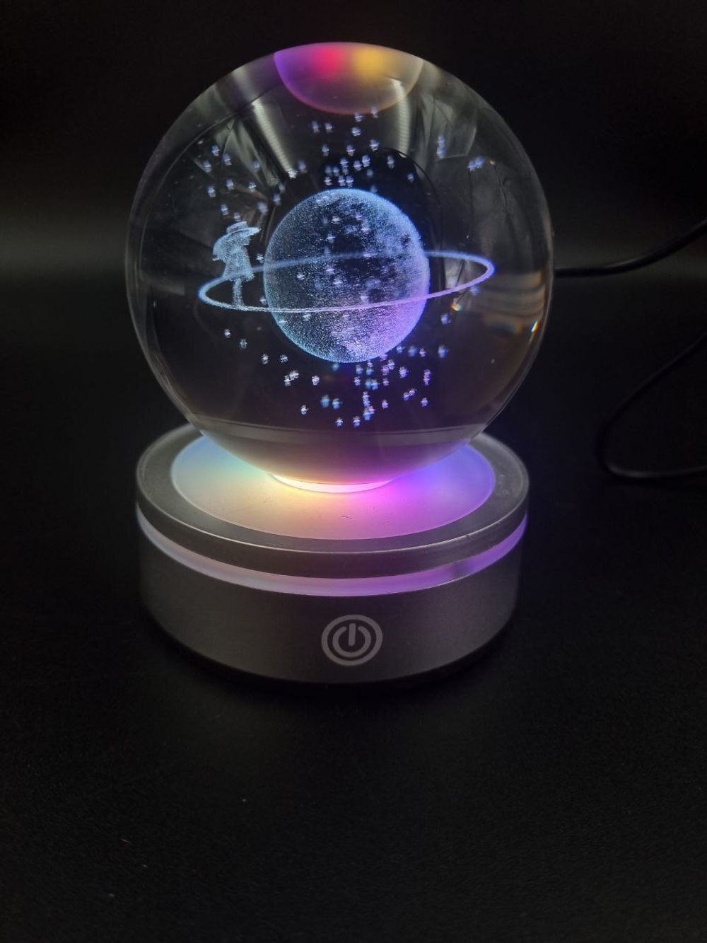 Хрустальный светодиодный вращающийся шар-ночник Микс на пластиковой подставке СЕТЬ d8см