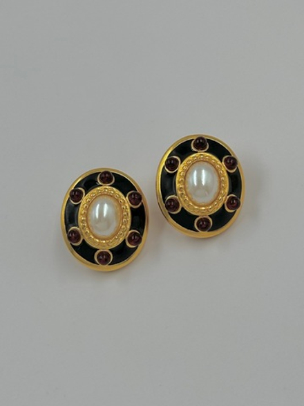 Клипсы с чёрной эмалью и «жемчугом» Monet