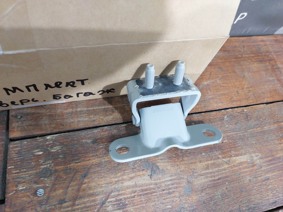 Петли багажника комплект Geely Monjaro 21-нв Новые Оригинал 5062045600C15