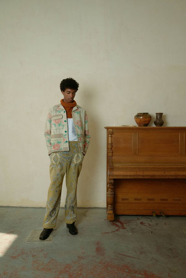 Куртка с Красными Розами / Rose бежевая - фото 4