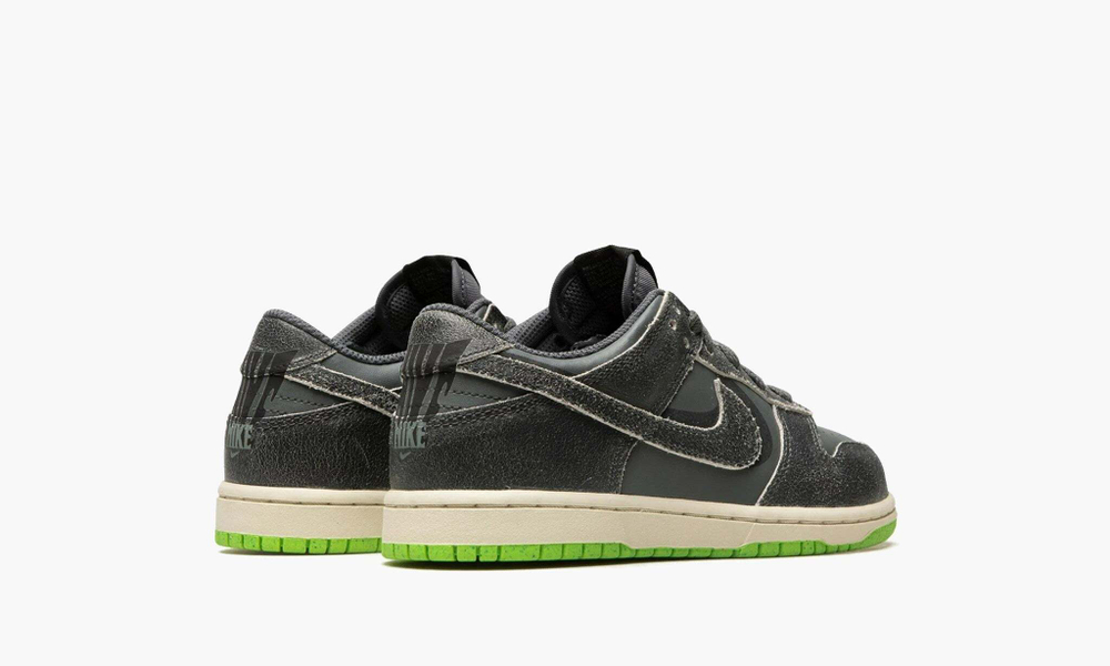 Dunk Low PS "Halloween 2022"