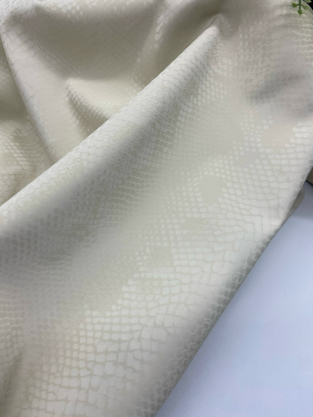 Кожа стрейч на флисе крем