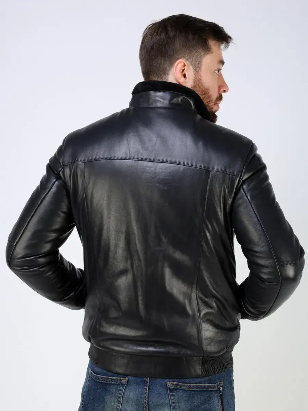 Куртка пуховик из натуральной кожи утепленная короткая