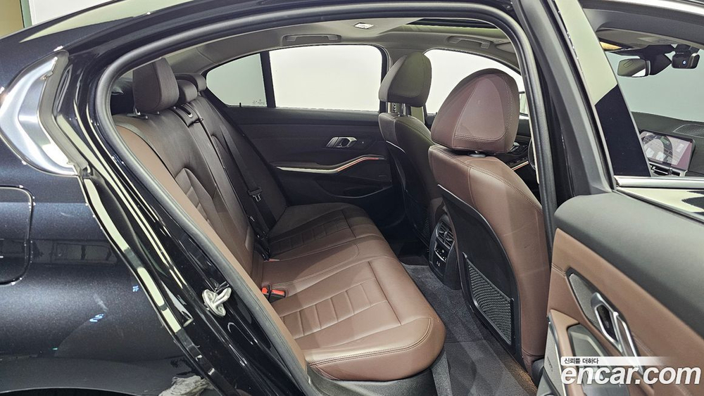 BMW 3 Series (G20) 320i Luxury (10.2020)