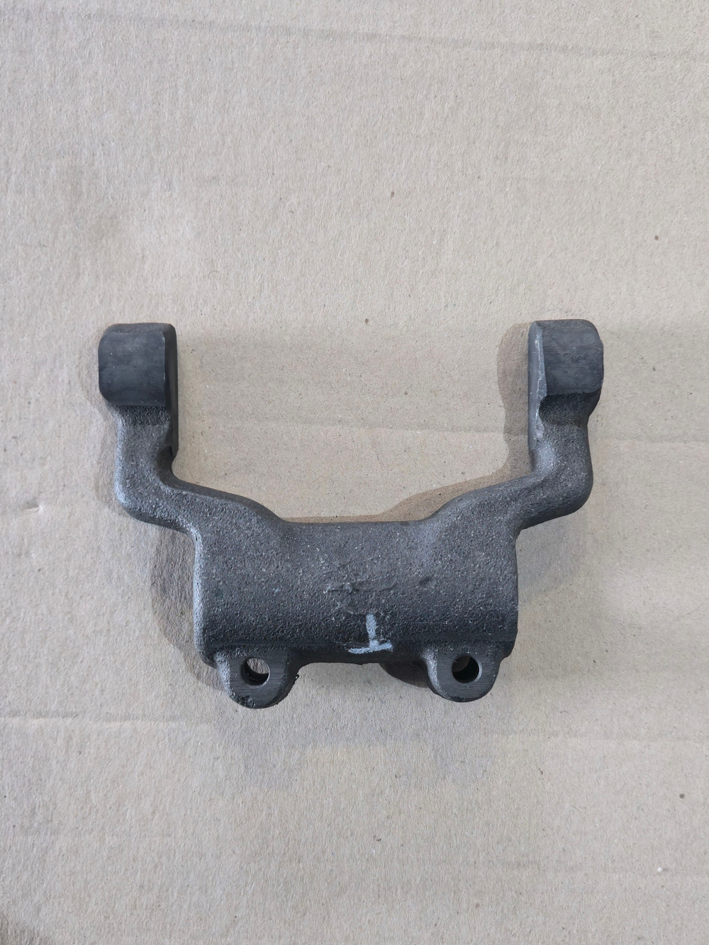 Вилка сцепления ЯМЗ-183 под вал d 28мм АВТОДИЗЕЛЬ