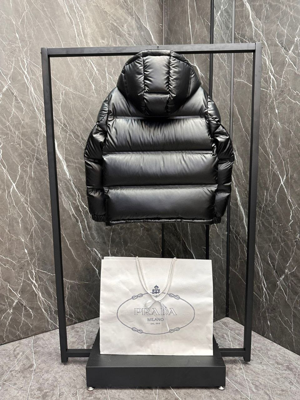 Пуховик Prada