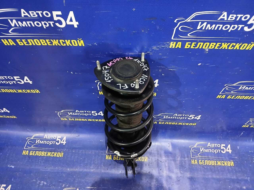 Стойка передняя левая TOYOTA FUNCARGO 1999-2005