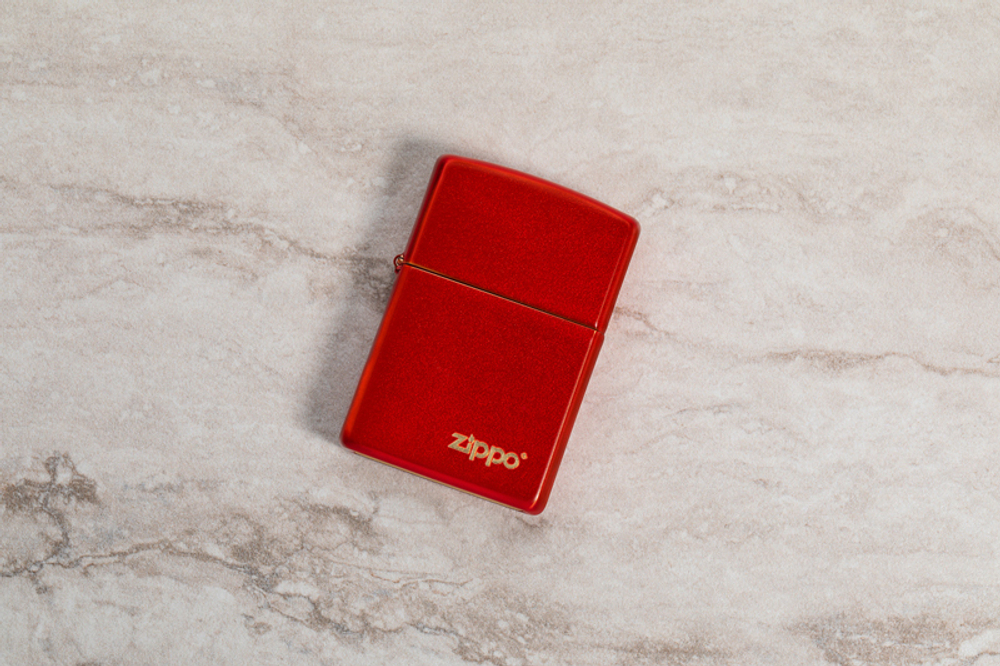 Зажигалка Classic Metallic Red ZIPPO 49475ZL