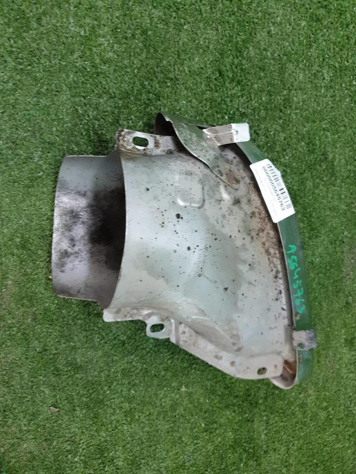 Насадка глушителя правая Mercedes C W205 (2014-2018) AMG