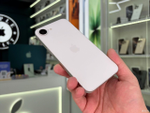 iPhone 16e, 256 ГБ, SIM + eSIM б/у