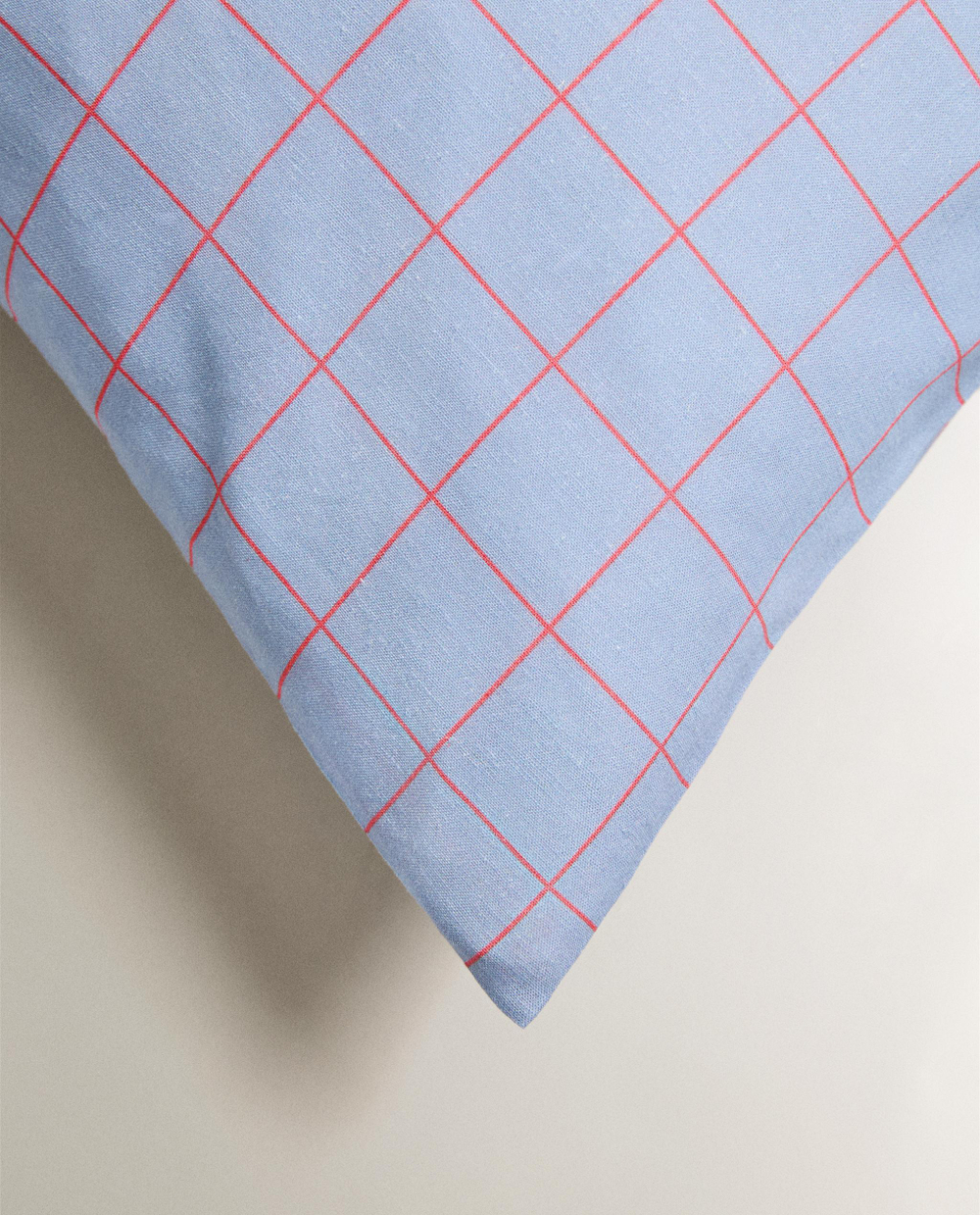 Наволочка Zara Home, лён 55%, хлопок 45%, в клетку, 2646/091