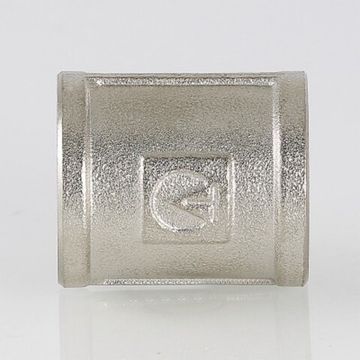 Муфта соединительная Valtec 1 1/4" ВР с внутренней резьбой латунная никелированная VTr.270.N.0007