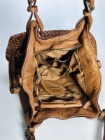 Женская плетеная сумка из натуральной кожи цвета whisky