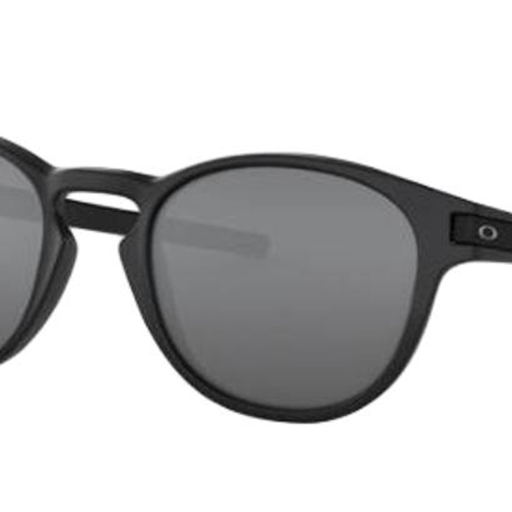 Oakley Latch