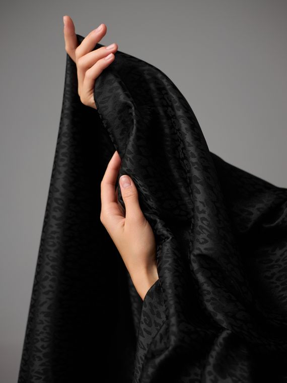 Ткань шелк Армани Жаккард, арт.1885, дизайн &quot;лео&quot;, черный 170