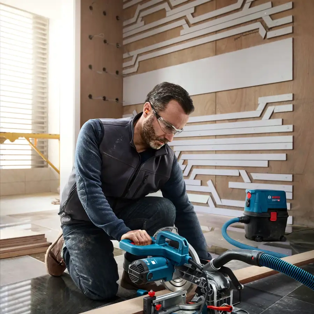 Торцовочная пила GCM 216 BOSCH 0601B33000