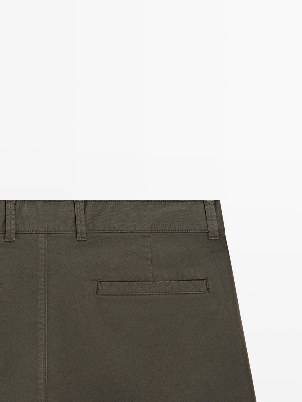 Massimo Dutti Бермуды из смесовой хлопковой ткани с карманом, темно-зеленый