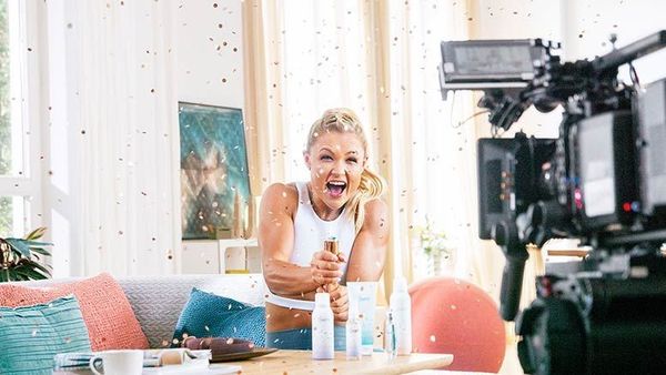 Sophia Thiel Sparkling Lemon