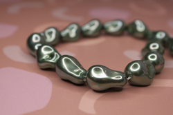 Бусина майорка зеленый изумруд 22х15 мм