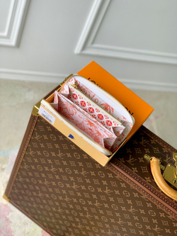 Louis Vuitton Zippy Wallet