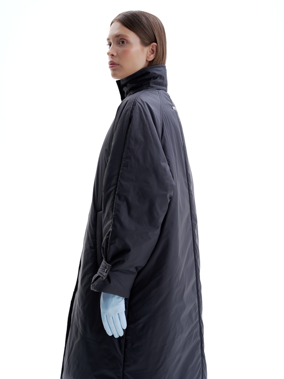 Утепленное пальто со съемным шарфом