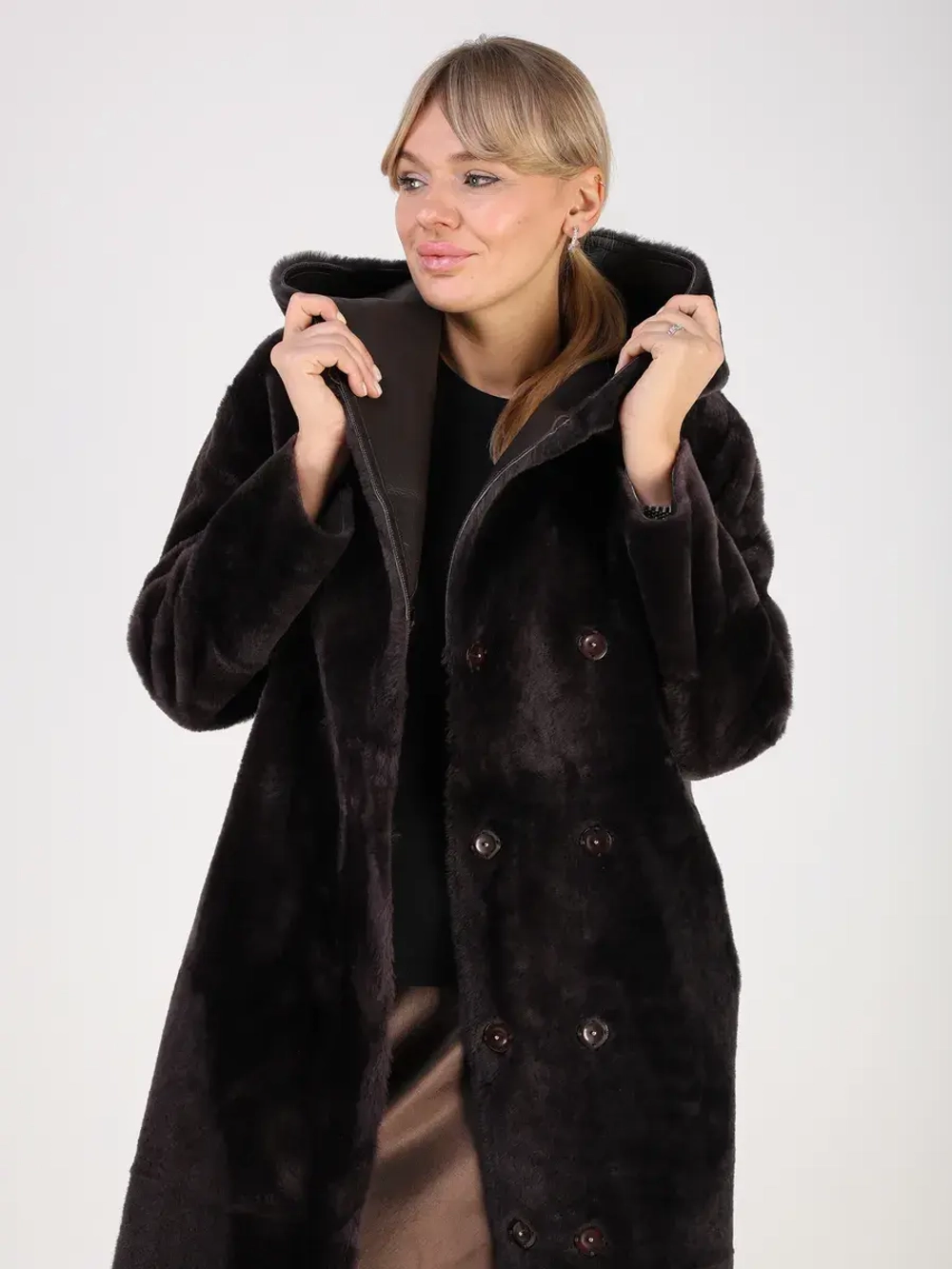 Дубленка зимняя шуба натуральная с капюшоном двухсторонняя