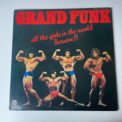 Винтажная виниловая пластинка LP Grand Funk Railroad All The Girls In The World Beware (Japan 1975) (No Obi) Look At Granny Run Run