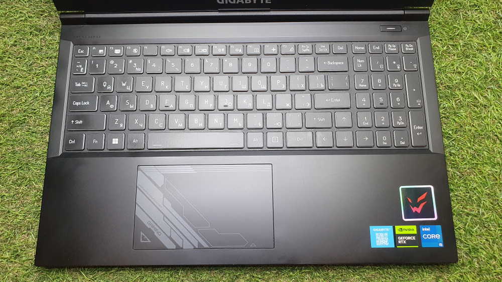 Игровой GIGABYTE i5-12//16 Gb/RT 4060 8b/144Hz/G5 KF KF-E3KZ313SH/Windows 10